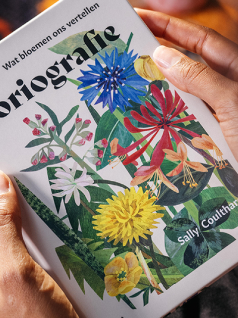 Floriografie boek cover | mooiwatbloemendoen.nl